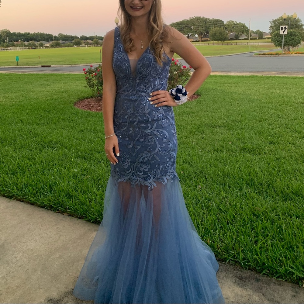 Size 4 Camille La Vie prom dress